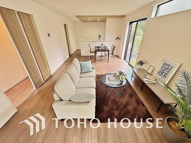 家は、ただ生活する場ではなく、笑顔の毎日、安らぎの日々のために、暮らしを愉しく、快適にする場所。