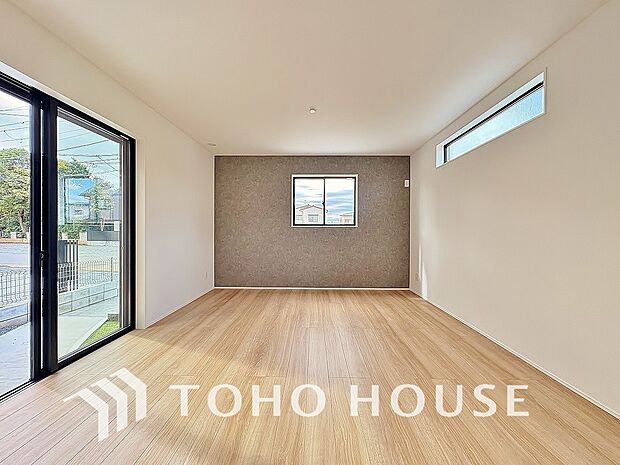 造りこんだ空間演出の妙が生み出す光と質のハーモニーはこの住宅のクオリティの良さを実感させてくれます。