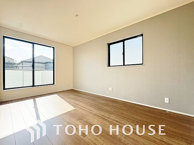 白を基調とした室内は、明るい住空間を造り出すだけでなく、清潔感をもたらしてくれます。