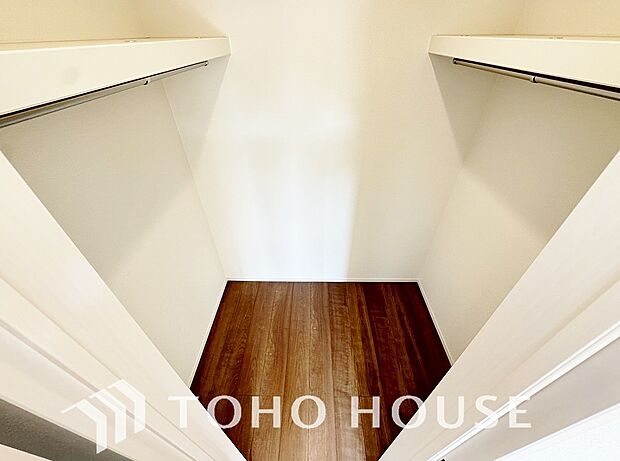 たっぷりと荷物が入るよう、ウォークインクローゼットを完備いたしました。