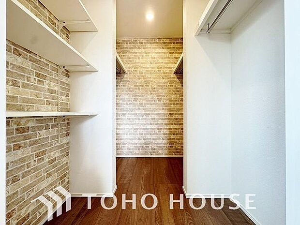 たっぷりと荷物が入るよう、ウォークインクローゼットを完備いたしました。