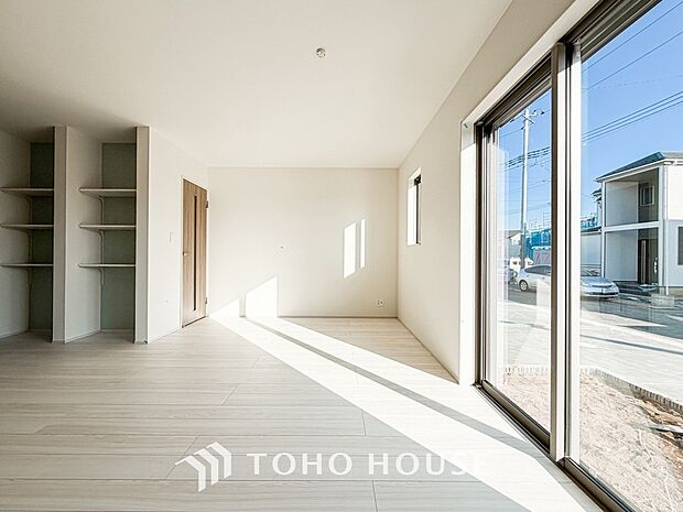 家は、ただ生活する場ではなく、笑顔の毎日、安らぎの日々のために、暮らしを愉しく、快適にする場所。