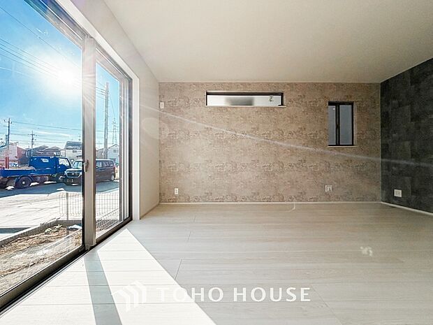 造りこんだ空間演出の妙が生み出す光と質のハーモニーはこの住宅のクオリティの良さを実感させてくれます。