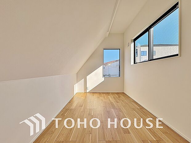 白を基調とした室内は、明るい住空間を造り出すだけでなく、清潔感をもたらしてくれます。