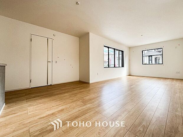 家は、ただ生活する場ではなく、笑顔の毎日、安らぎの日々のために、暮らしを愉しく、快適にする場所。