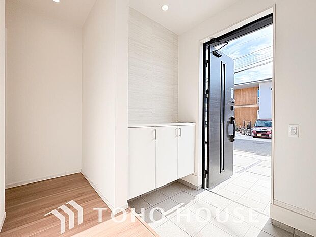 清潔感が溢れ、訪れる者すべてを「安らぎ」と「充実」で包み込みます。