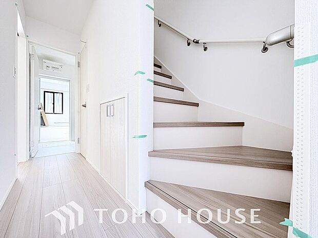 住まう方でカスタマイズしていただけるシンプルなデザインの内装。ご自身で素敵な空間を創り上げられます。