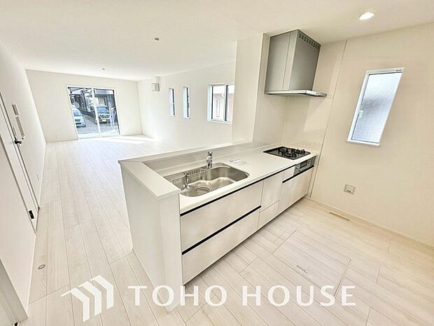 広々としたキッチンスペースで快適に作業ができると、毎日のお料理もより一層楽しく取り組めそうですね。