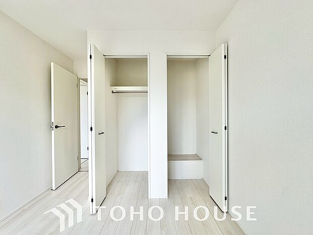 少しでも空いているスペースを収納にすることで、無駄のない空間を演出しております。