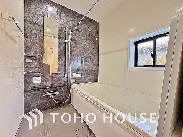 疲れを癒す、快適で清潔な空間で心も体もオフになる上のリラックスタイムをお楽しみください。