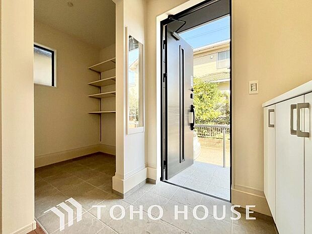 清潔感が溢れ、訪れる者すべてを「安らぎ」と「充実」で包み込みます。