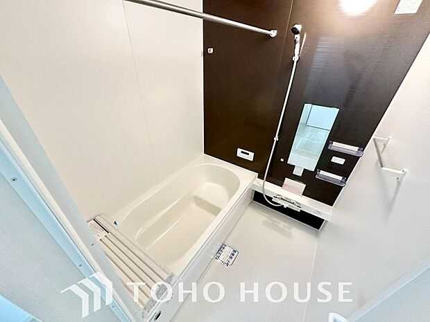 心地よいバスタイムを演出する浴室はゆとりあるサイズを採用。