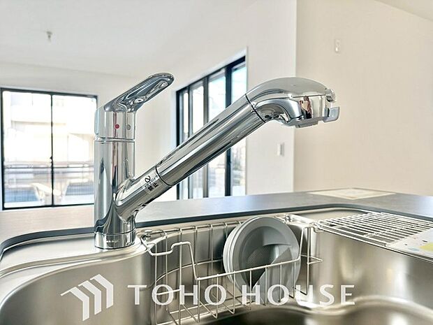 クリアな水が毎日使え、見た目にもスマートな浄水器一体型。お米を炊いたりする際には浄水機能をつかうこともできて、人気の商品です。