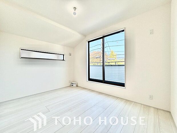 生活感を感じない空間では落ち着く事はできません。絶妙な雰囲気、配色、素材感を意識してコーディネート。