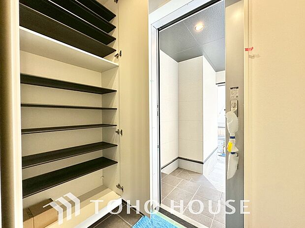 この場所には「希望」と「優越」で包み込んでくれる「特別」な空間があります。