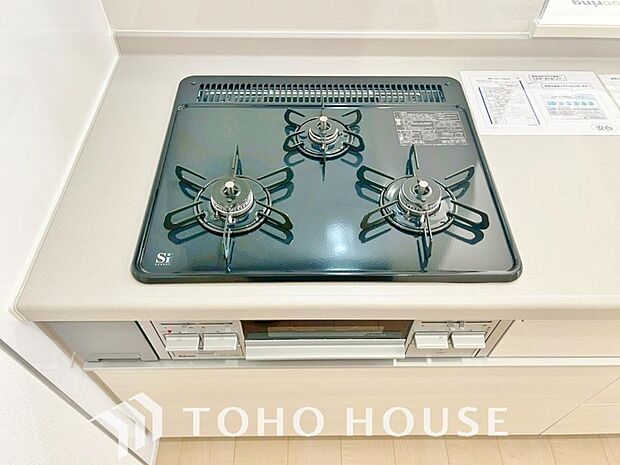 毎日料理をする、料理が好き、家族が多くて量を作る必要がある、等の方々にとっては必須の3口コンロ。