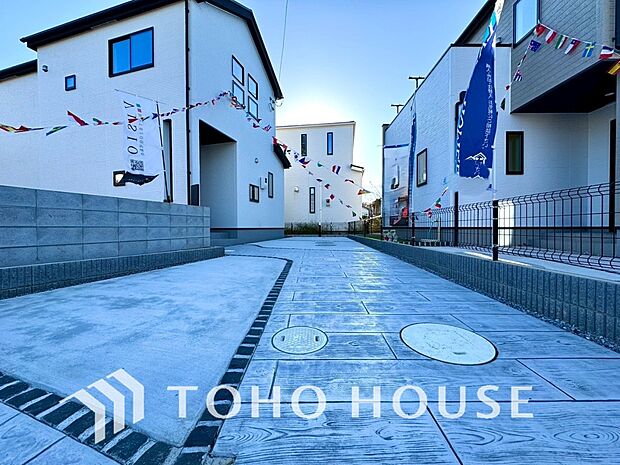 自転車やバイクなど、ゆとりのある敷地で置き場所に困ることはないでしょう。