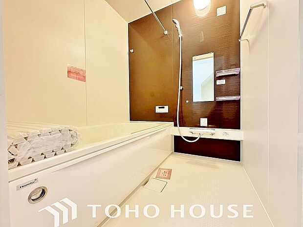 一日の疲れを癒すための心地よいバスタイムを演出する浴室はゆとりあるサイズを採用。