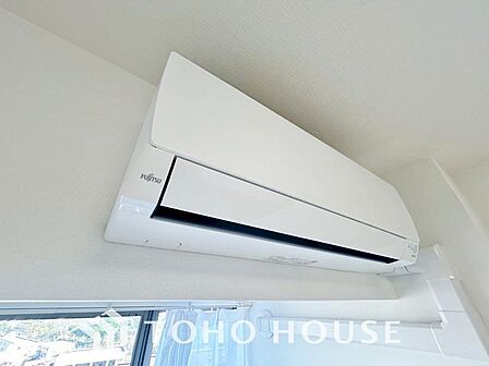 エアコンは空気を汚さず場所も取らないので、お部屋を広く使えます。設置工事などの初期費用がカットできるのは嬉しいですね。