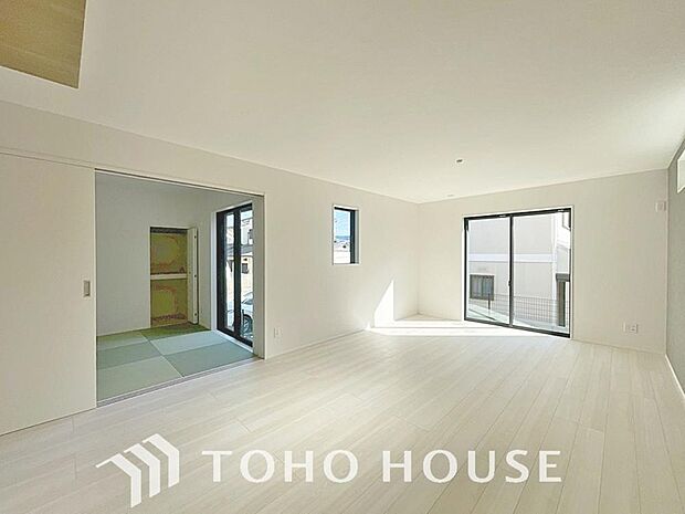 家は、ただ生活する場ではなく、笑顔の毎日、安らぎの日々のために、暮らしを愉しく、快適にする場所。