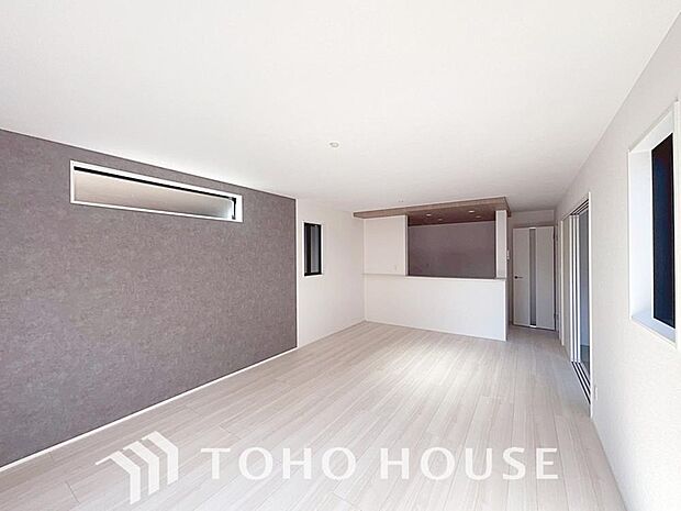 作り手の「気持ちの良いリビングでお過ごししていただきたい」という思いを感じさせます。