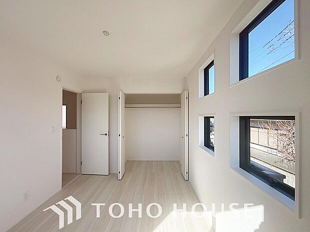 生活感を感じない空間では落ち着く事はできません。絶妙な雰囲気、配色、素材感を意識してコーディネート。