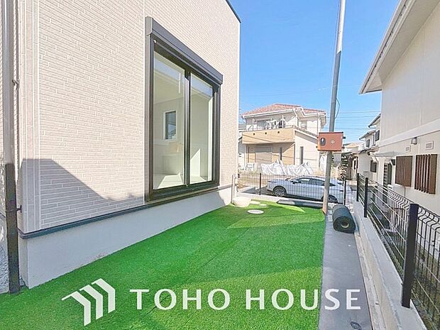 めまぐるしく過ぎ行く日々の中で、休息と癒しを提供してくれる空の下のプライベート空間があります。