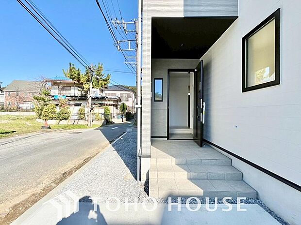 物件の陽当りや通風、周辺環境や街並みなど、資料には掲載していない情報をぜひ現地でご確認ください。