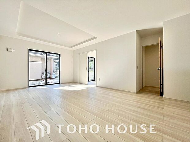 作り手の「気持ちの良いリビングでお過ごししていただきたい」という思いを感じさせます。