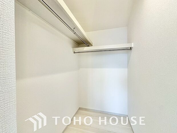 たっぷりと荷物が入るよう、ウォークインクローゼットを完備いたしました。