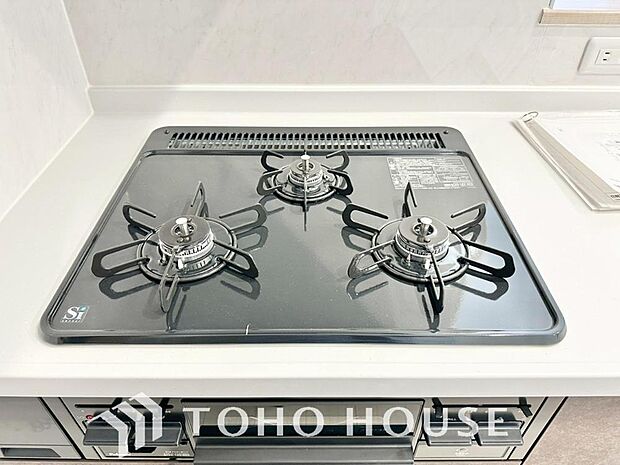 毎日料理をする、料理が好き、家族が多くて量を作る必要がある、等の方々にとっては必須の3口コンロ。