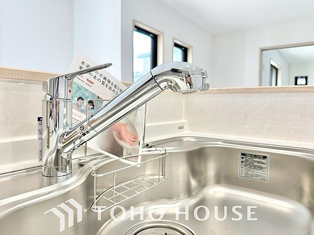 クリアな水が毎日使え、見た目にもスマートな浄水器一体型。お米を炊いたりする際には浄水機能をつかうこともできて、人気の商品です。