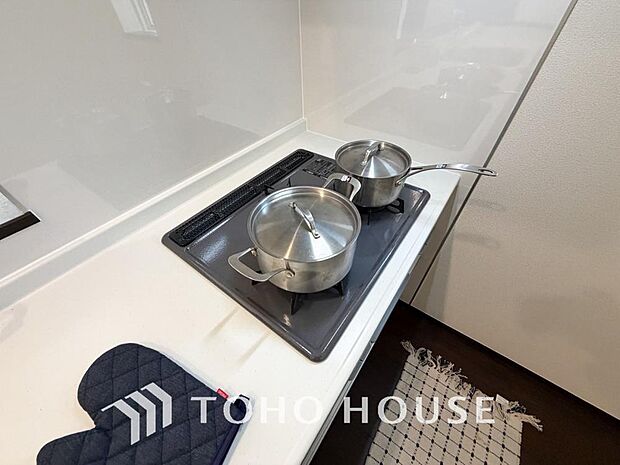 毎日料理をする、料理が好き、家族が多くて量を作る必要がある、等の方々にとっては必須の3口コンロ。