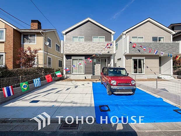 マンションとは違う敷地内駐車。ご主人様のお車のお手入れにも気合が入りますね。