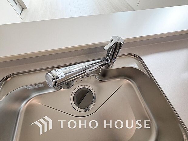 クリアな水が毎日使え、見た目にもスマートな浄水器一体型。お米を炊いたりする際には浄水機能をつかうこともできて、人気の商品です。