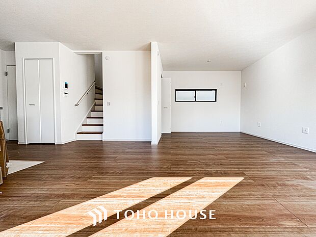 家は、ただ生活する場ではなく、笑顔の毎日、安らぎの日々のために、暮らしを愉しく、快適にする場所。