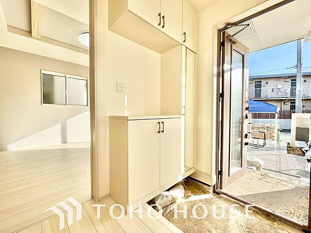 ダウンライトを使用しお洒落に演出。帰りたくなる家をテーマに設計。いつも「人」と「家」の間に・・・。