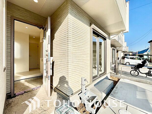 清潔感が溢れ、訪れる者すべてを「安らぎ」と「充実」で包み込みます。