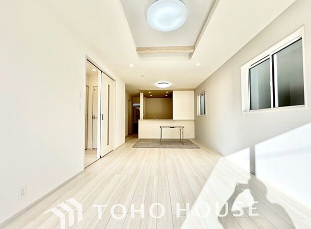 作り手の「気持ちの良いリビングでお過ごししていただきたい」という思いを感じさせます。