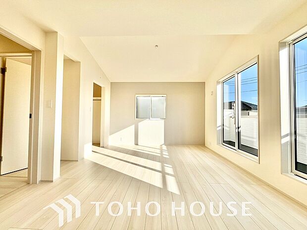 笑顔が溢れ、会話が弾む豊かな時を過ごすことができる空間でお住まいになった幸せをかみしめてください。