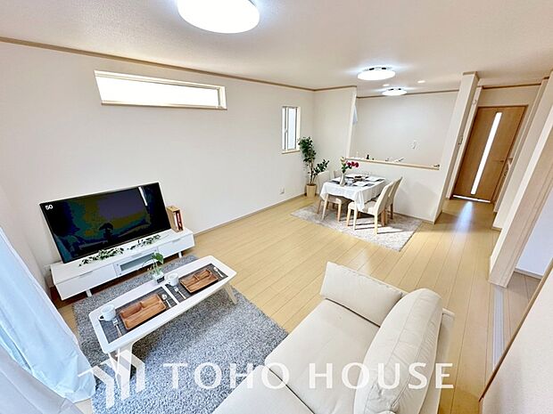 作り手の「気持ちの良いリビングでお過ごししていただきたい」という思いを感じさせます。