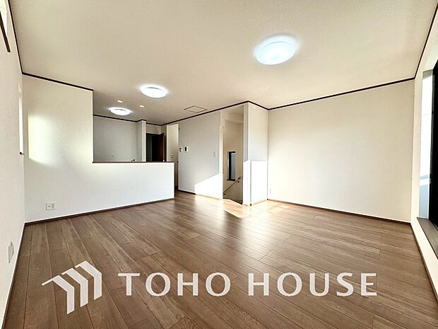 家は、ただ生活する場ではなく、笑顔の毎日、安らぎの日々のために、暮らしを愉しく、快適にする場所。