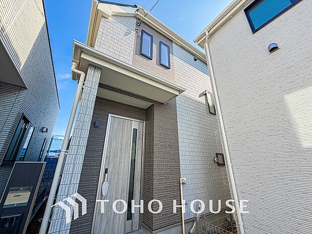 陽光に愛され、家族に包まれた本邸宅は、どんなに月日が経ってもオンリーワンに輝き続けます。