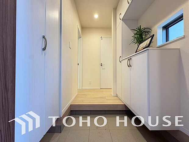 清潔感が溢れ、訪れる者すべてを「安らぎ」と「充実」で包み込みます。