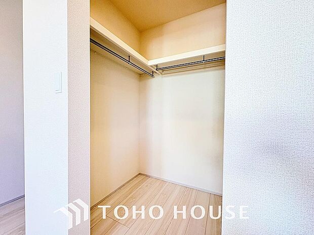 たっぷりと荷物が入るよう、ウォークインクローゼットを完備いたしました。