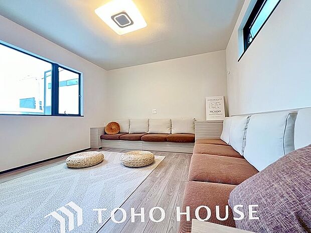 家は、ただ生活する場ではなく、笑顔の毎日、安らぎの日々のために、暮らしを愉しく、快適にする場所。