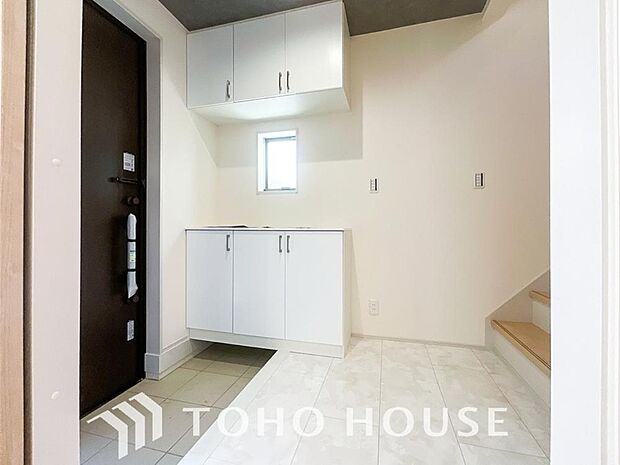 ダウンライトを使用しお洒落に演出。帰りたくなる家をテーマに設計。いつも「人」と「家」の間に・・・。