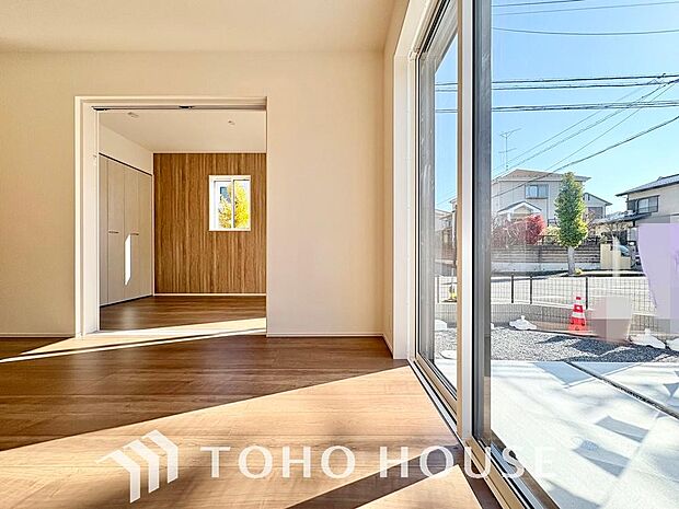 造りこんだ空間演出の妙が生み出す光と質のハーモニーはこの住宅のクオリティの良さを実感させてくれます。