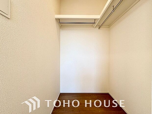 たっぷりと荷物が入るよう、ウォークインクローゼットを完備いたしました。