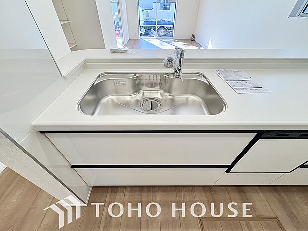 浄水と原水をボタン一つで切り替えられる浄水器一体型水洗。近年主流になりつつある人気の設備です。